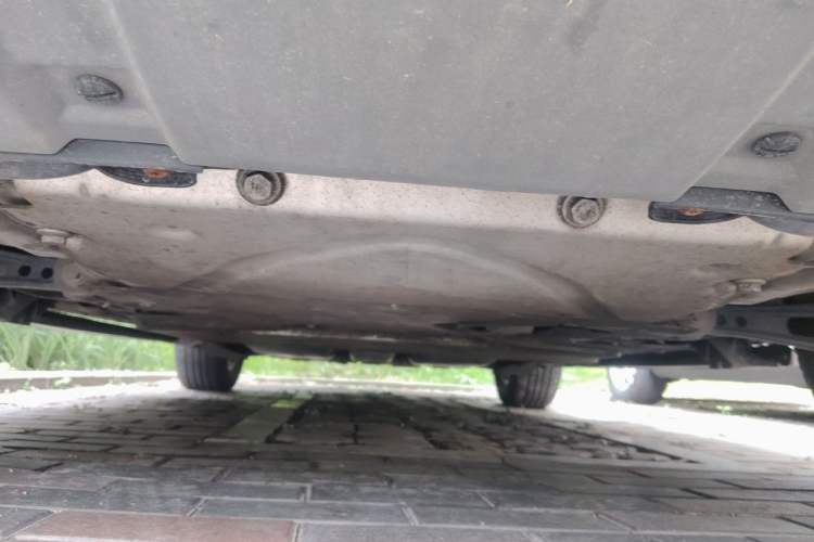 Used Land Rover Discovery 2018 2.0T SE Chassis Front