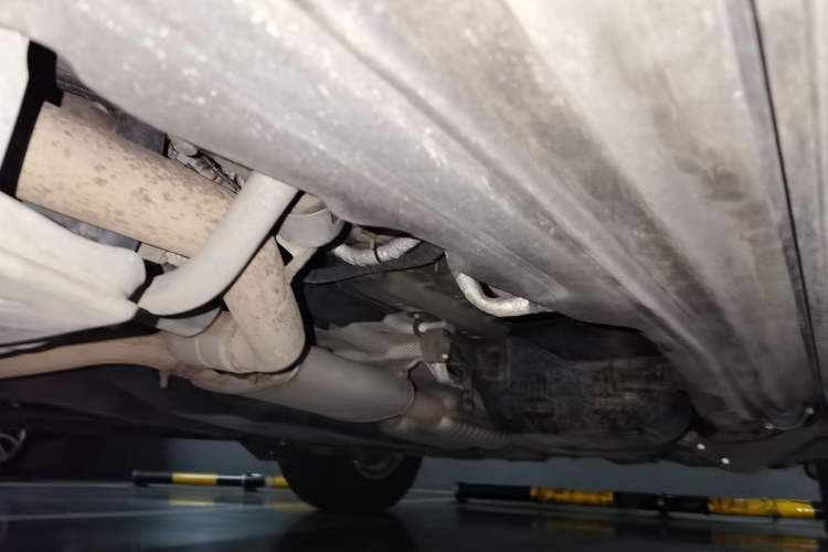 Used Land Rover Discovery 2018 3.0 SC V6 SE Chassis Front Left