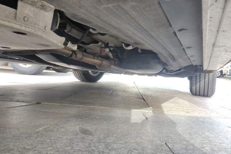 Used Land Rover Discovery 2018 2.0T SE Chassis Front Left