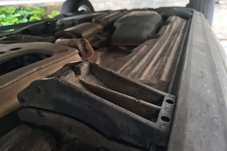 Used Land Rover Discovery 2018 3.0 SC V6 SE Chassis Front Left