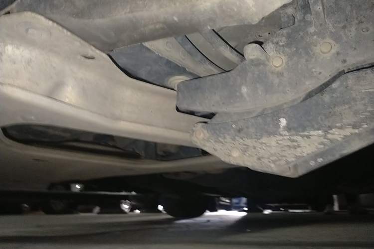 Used Land Rover Discovery 2018 3.0 SC V6 SE Chassis Front Left