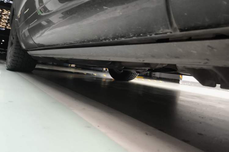 Used Land Rover Discovery 2018 3.0 SC V6 HSE Chassis Front Right