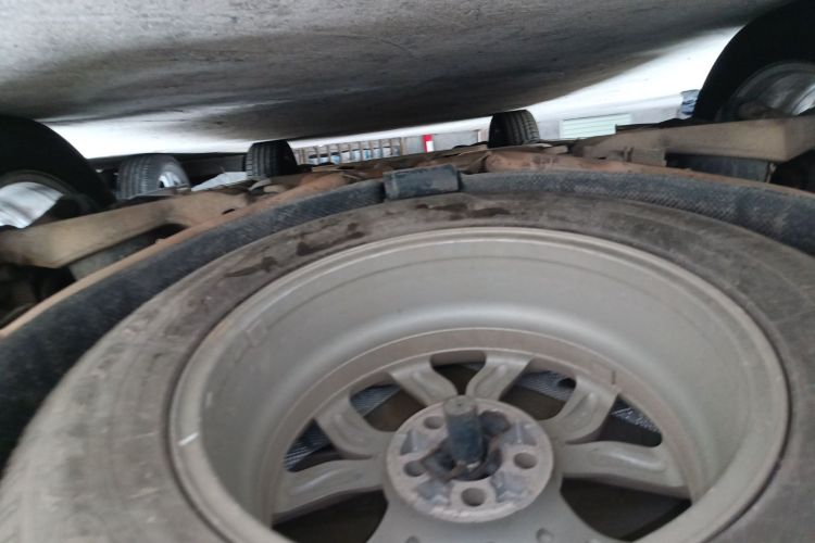 Used Land Rover Discovery 2018 2.0T SE Chassis Rear