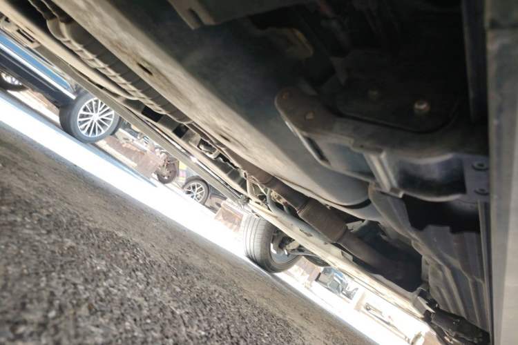 Used Land Rover Discovery 2018 2.0T SE Chassis Rear Right