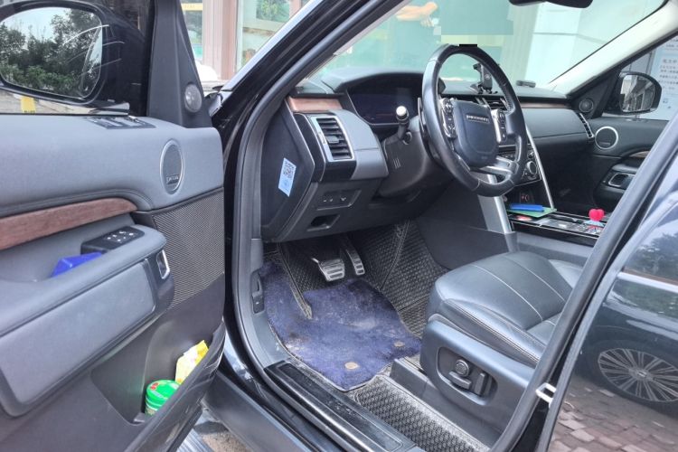 Used Land Rover Discovery 2018 3.0 SC V6 HSE Driver Seat