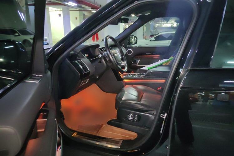 Used Land Rover Discovery 2018 3.0 SC V6 SE Driver Seat