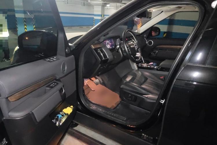 Used Land Rover Discovery 2018 3.0 SC V6 HSE Driver Seat