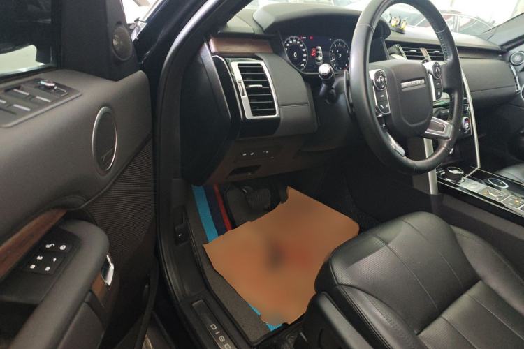 Used Land Rover Discovery 2018 3.0 SC V6 HSE Driver Seat