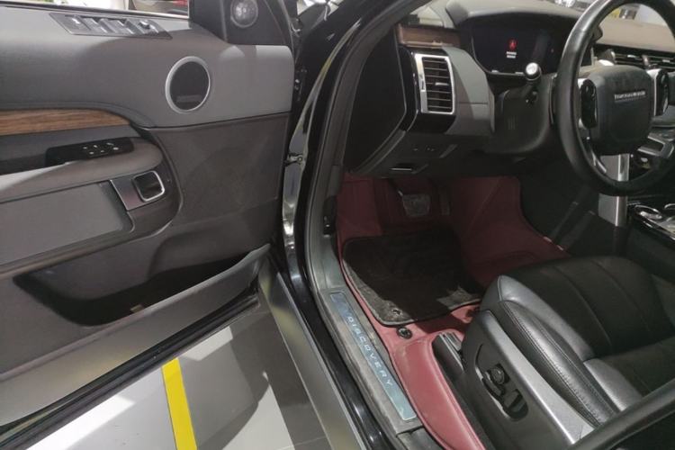 Used Land Rover Discovery 2018 3.0 SC V6 HSE Driver Seat