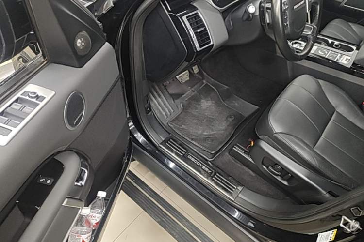 Used Land Rover Discovery 2018 2.0T Special Edition Driver Seat