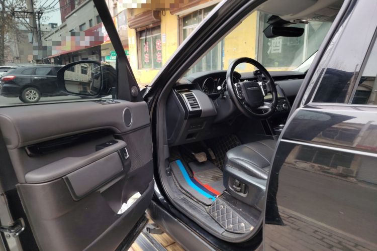 Used Land Rover Discovery 2018 3.0 SC V6 SE Driver Seat
