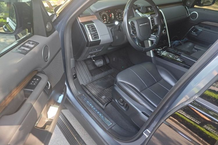Used Land Rover Discovery 2018 3.0 SC V6 HSE Driver Seat