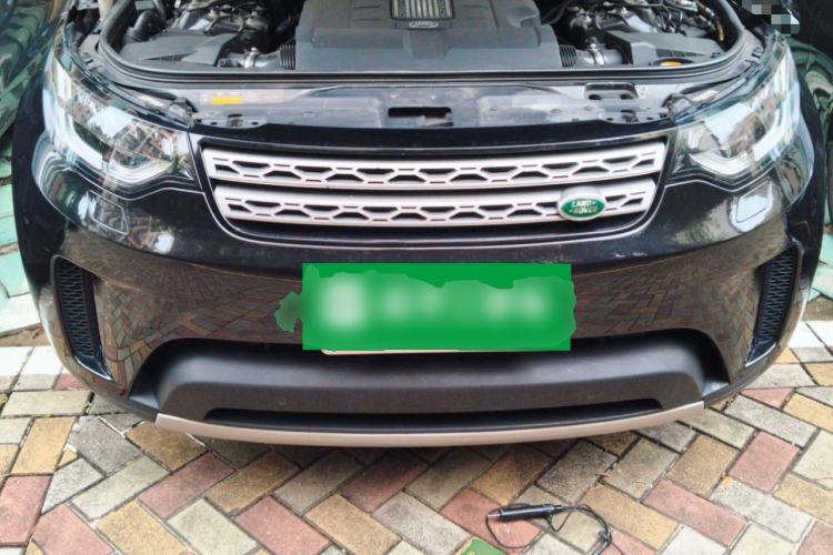Used Land Rover Discovery 2018 3.0 SC V6 HSE Engine Bay