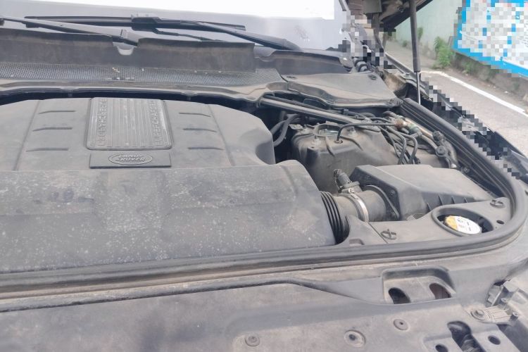 Used Land Rover Discovery 2018 3.0 SC V6 SE Engine Bay Left