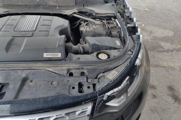 Used Land Rover Discovery 2018 3.0 SC V6 HSE Engine Bay Left
