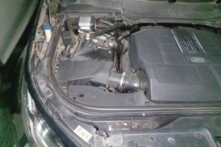Used Land Rover Discovery 2018 3.0 SC V6 SE Engine Bay Right