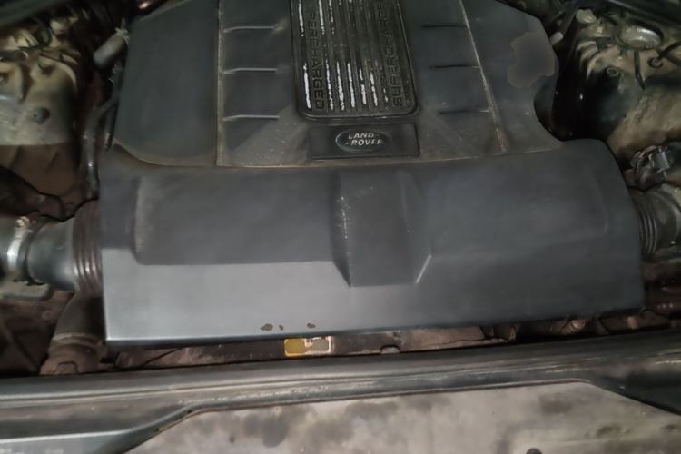 Used Land Rover Discovery 2018 3.0 SC V6 HSE Engine Bay