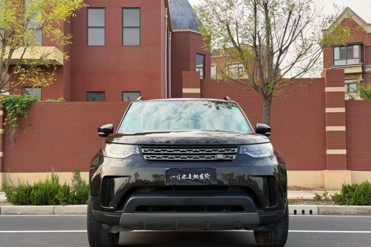 Used Land Rover Discovery 2018 3.0 SC V6 SE Exterior 1