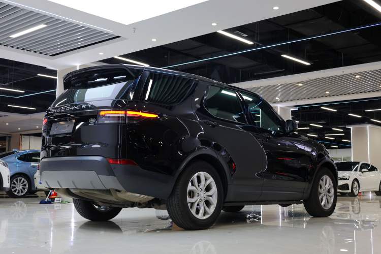 Used Land Rover Discovery 2018 3.0 SC V6 SE Exterior 13