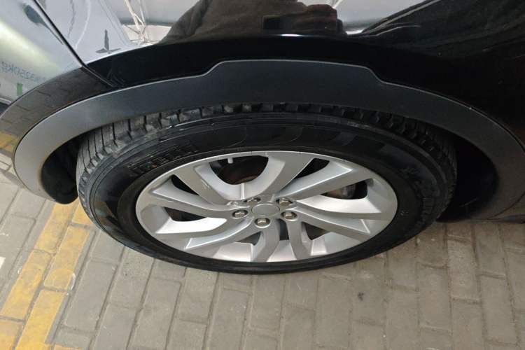 Used Land Rover Discovery 2018 3.0 SC V6 HSE Exterior 4