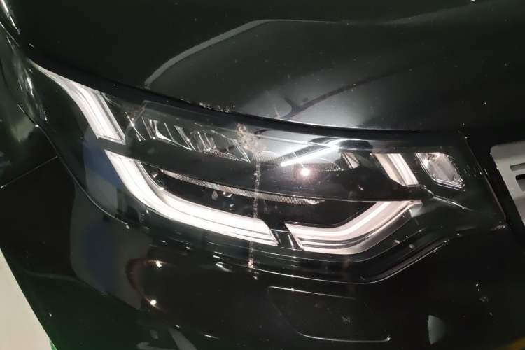 Used Land Rover Discovery 2018 3.0 SC V6 HSE Exterior 6