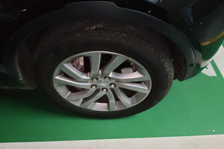 Used Land Rover Discovery 2018 3.0 SC V6 HSE Exterior 7
