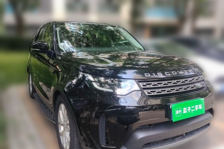 Used Land Rover Discovery 2018 2.0T SE Front Right 45 Deg