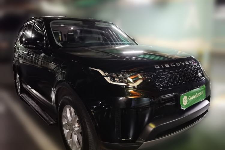 Used Land Rover Discovery 2018 3.0 SC V6 SE Front Right 45 Deg