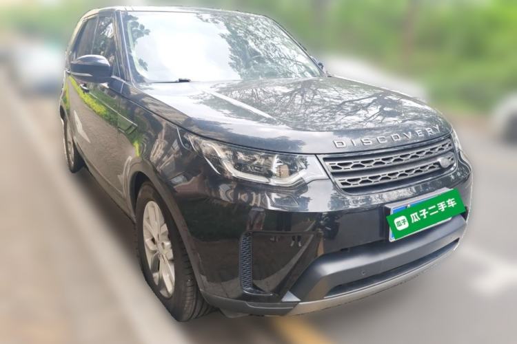 Used Land Rover Discovery 2018 3.0 SC V6 SE Front Right 45 Deg