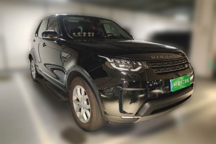 Used Land Rover Discovery 2018 5th Generation 3.0T Si6 HSE 7-Seater U.S. Specification Front Right 45 Deg