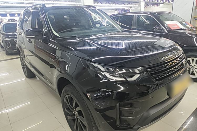 Used Land Rover Discovery 2018 2.0T Special Edition Front Right 45 Deg