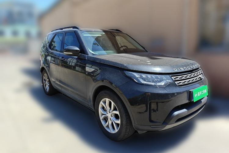 Used Land Rover Discovery 2018 3.0 SC V6 SE Front Right 45 Deg