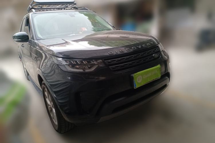 Used Land Rover Discovery 2018 2.0T SE Front Right 45 Deg