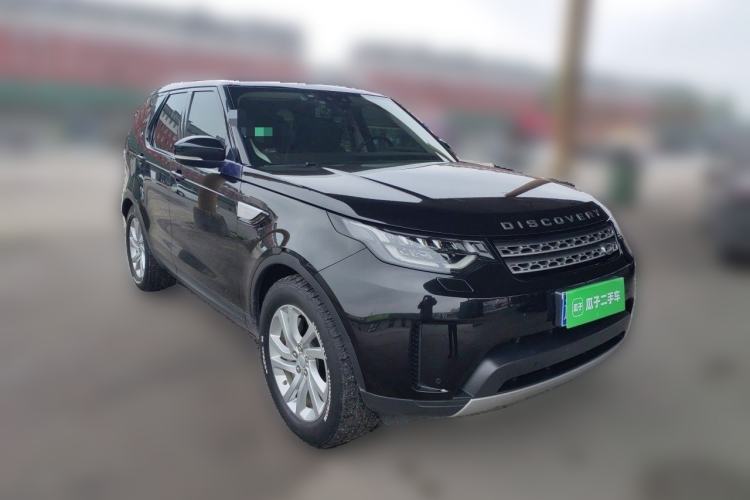 Used Land Rover Discovery 2018 3.0 SC V6 HSE Front Right 45 Deg
