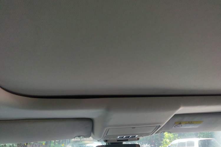 Used Land Rover Discovery 2018 3.0 SC V6 SE Headliner