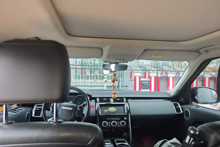 Used Land Rover Discovery 2018 3.0 SC V6 SE Headliner