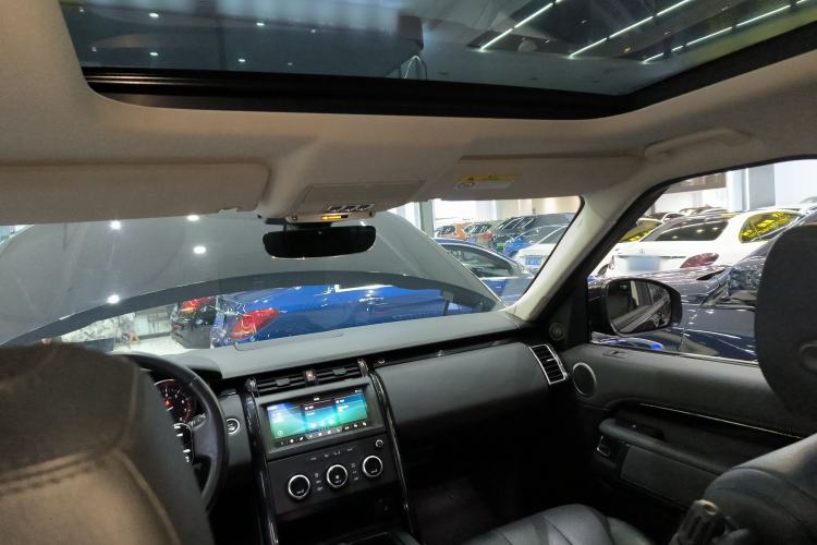 Used Land Rover Discovery 2018 3.0 SC V6 SE Headliner