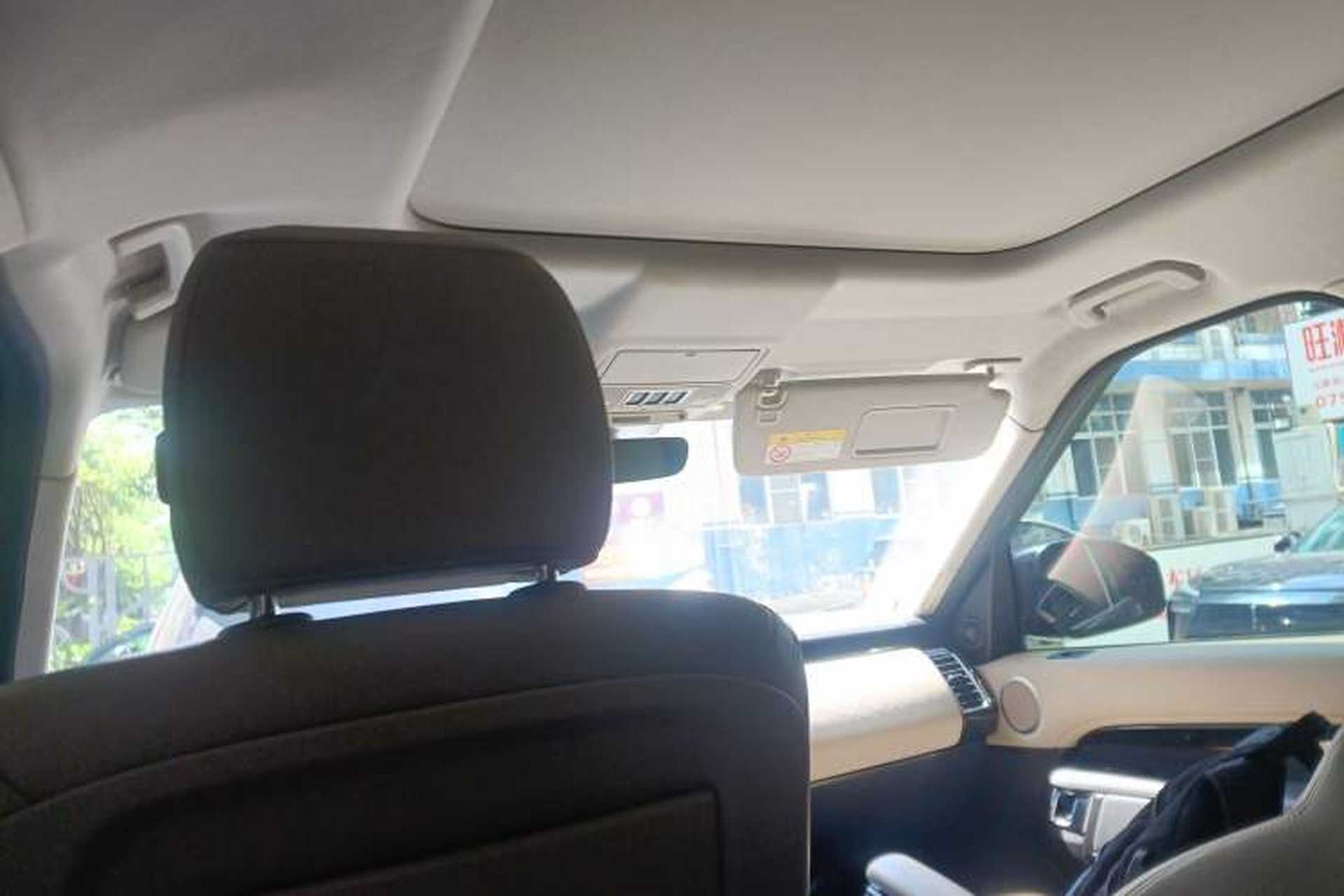 Used Land Rover Discovery 2018 2.0T SE Headliner