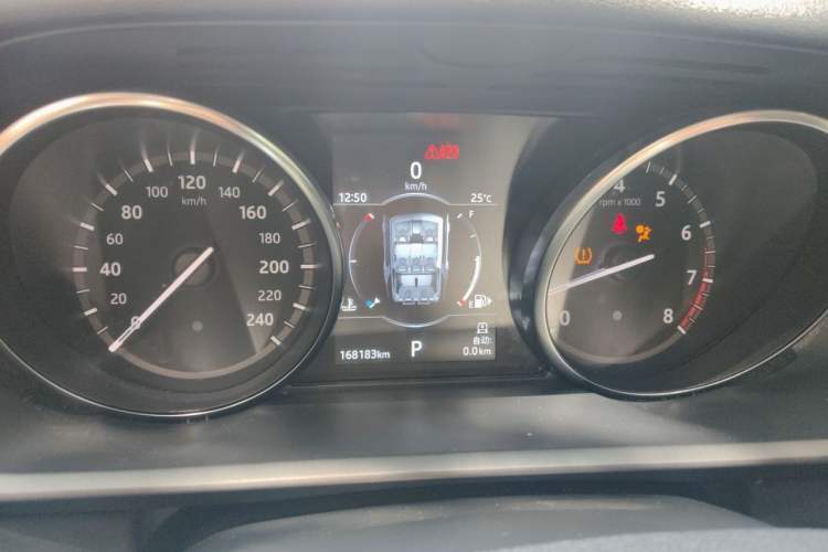 Used Land Rover Discovery 2018 2.0T SE Instrument Cluster