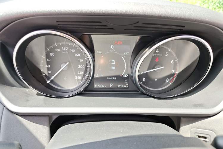 Used Land Rover Discovery 2018 3.0 SC V6 SE Instrument Cluster