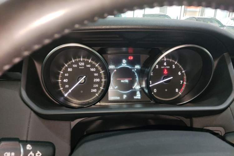 Used Land Rover Discovery 2018 2.0T SE Instrument Cluster