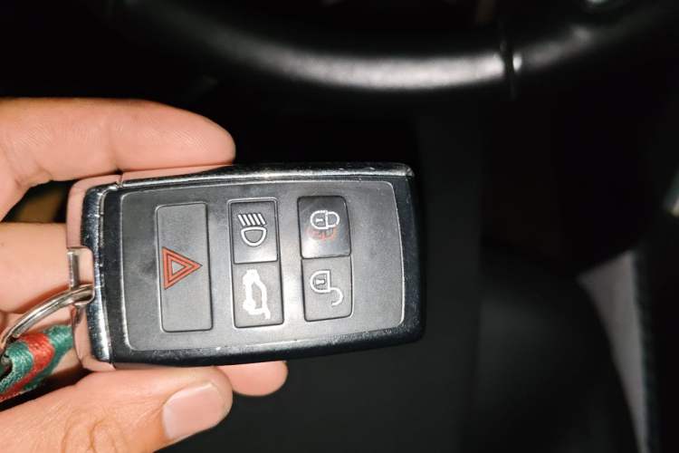Used Land Rover Discovery 2018 3.0 SC V6 HSE Interior 1