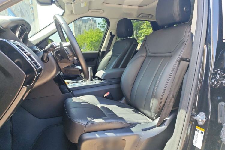 Used Land Rover Discovery 2018 3.0 SC V6 SE Left Front Seat