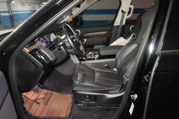 Used Land Rover Discovery 2018 3.0 SC V6 HSE Left Front Seat
