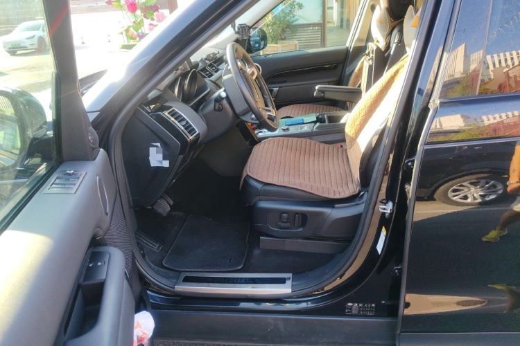 Used Land Rover Discovery 2018 3.0 SC V6 SE Left Front Seat