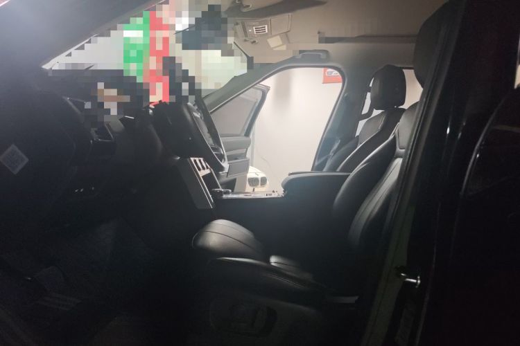 Used Land Rover Discovery 2018 3.0 SC V6 HSE Left Front Seat