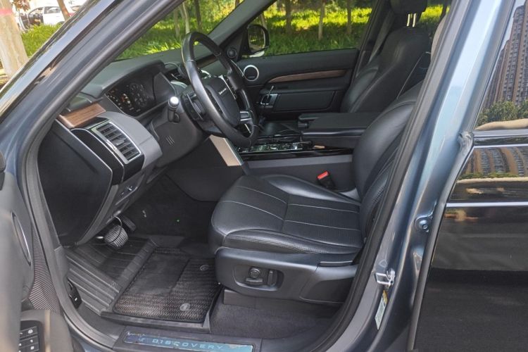 Used Land Rover Discovery 2018 3.0 SC V6 HSE Left Front Seat