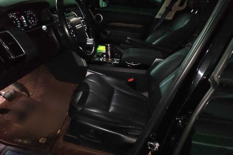 Used Land Rover Discovery 2018 3.0 SC V6 HSE Left Front Seat