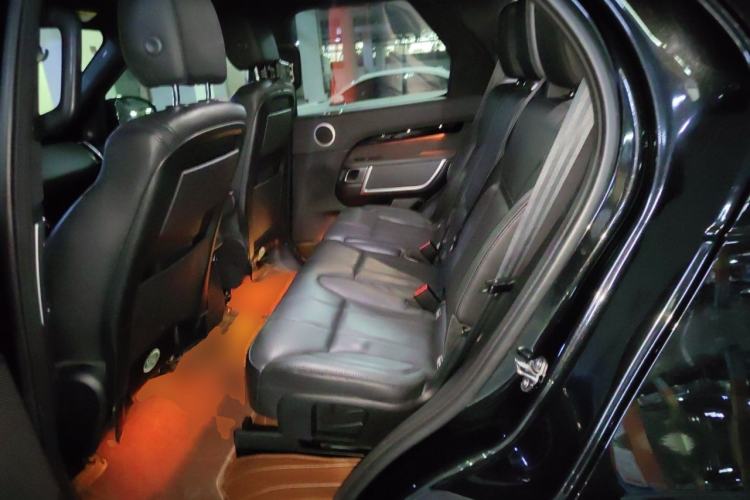 Used Land Rover Discovery 2018 3.0 SC V6 SE Left Rear Seat