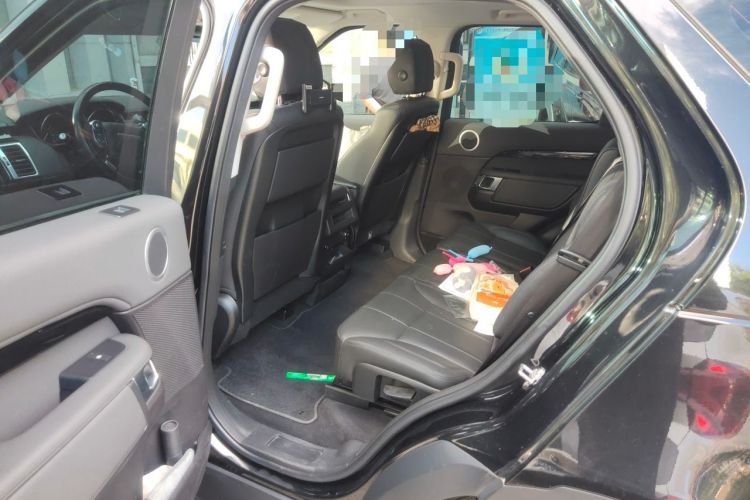 Used Land Rover Discovery 2018 2.0T SE Left Rear Seat